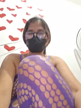 Czat XXX na żywo – Mommy_shine