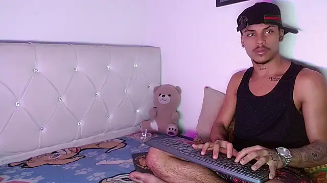 Angel_foxc13のライブXXXチャット