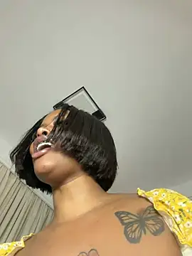 Rose_berryのライブXXXチャット