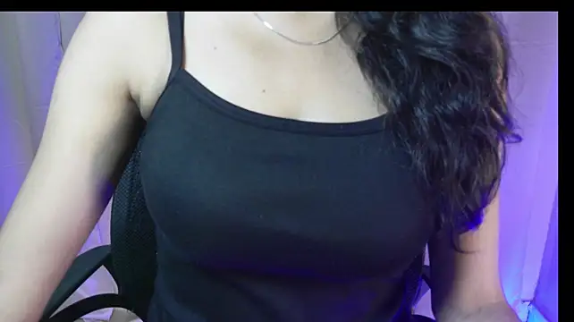 Nyraa_ Live XXX-Chat