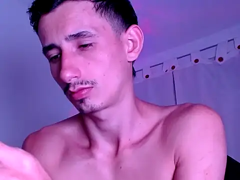 Chatroom XXX en direct de Dam96_