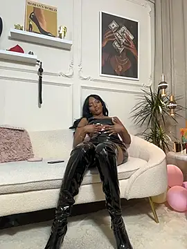 GoddessDreea's Live XXX Chat