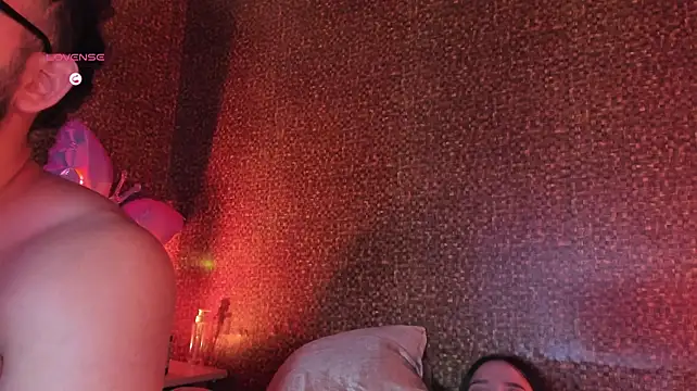 Chat XXX ao vivo de Apartment28