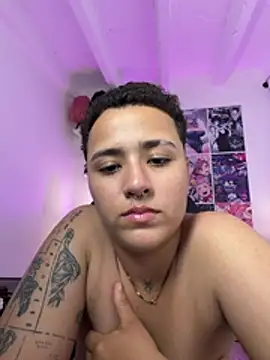 XXX chat uživo modela LiaaMoretzz