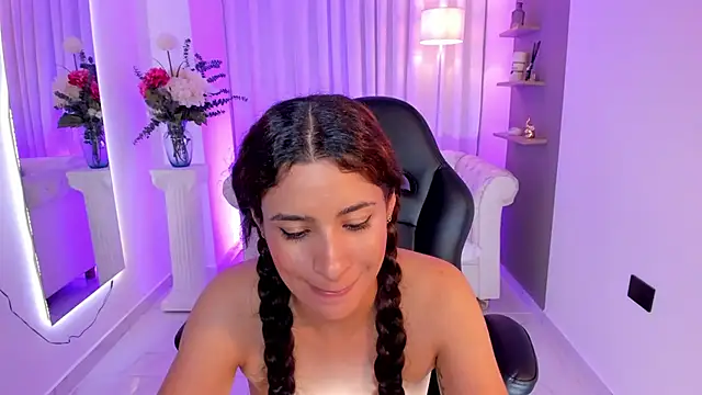 hanna_mils Live XXX-Chat