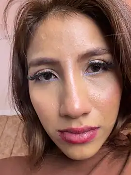 naomiii__のライブXXXチャット