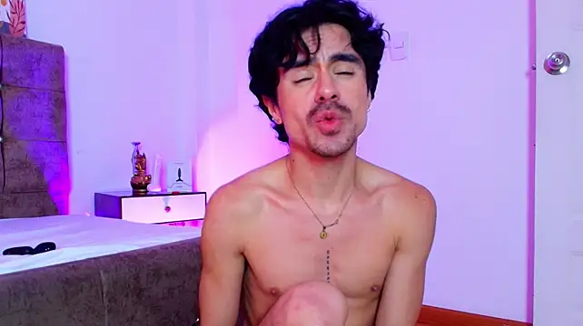 XXX chat uživo modela Ethan_Briggs_