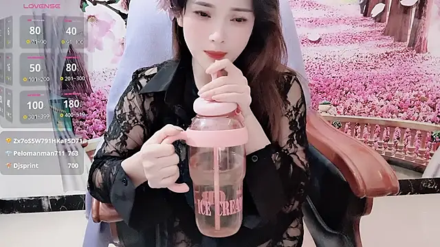 Xiaoxiao-258's Live XXX Chat