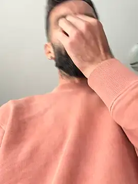 Michel_huge লাইভ XXX চ্যাট