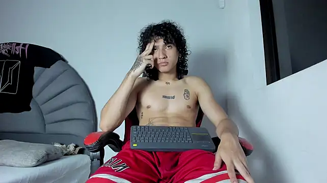 XXX chat uživo modela JackSavage_