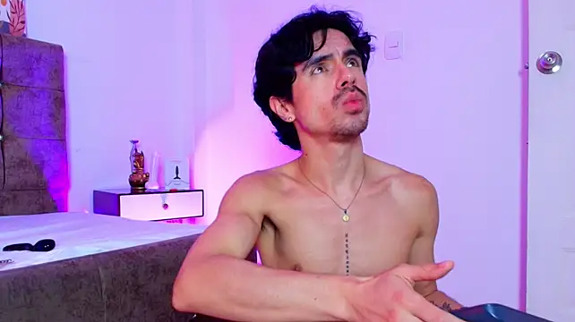 Chat XXX en directo de Ethan_Briggs_