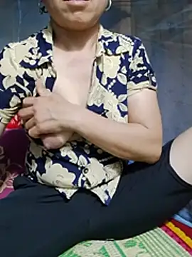 Cella8386 现场XXX聊天