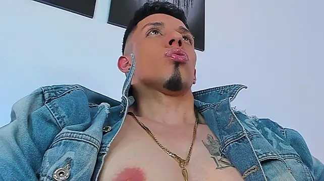 Chatroom XXX en direct de Angelo_Varek