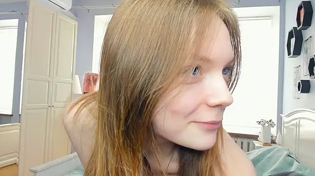 Chatroom XXX en direct de LavenderMitten