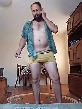 Tranda91 Adlı Modelin Canlı XXX Sohbeti