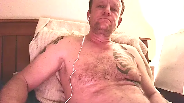 Yournaughty's Live XXX Chat