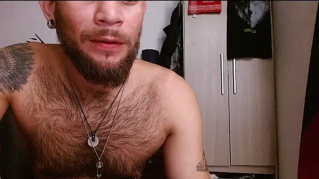 Chatroom XXX en direct de DominanThewolff