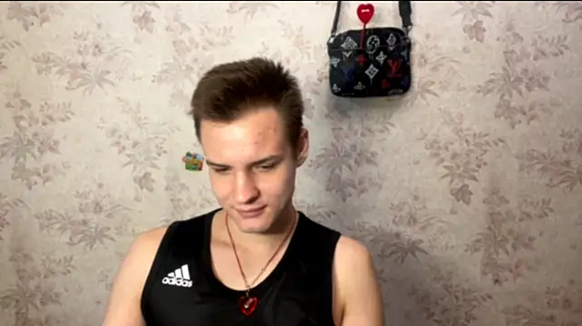 Chat XXX ao vivo de BigBabyMax
