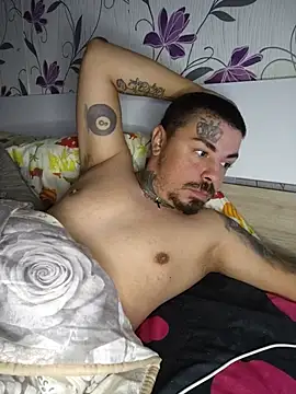 Berti3128 – Naživo XXX chat