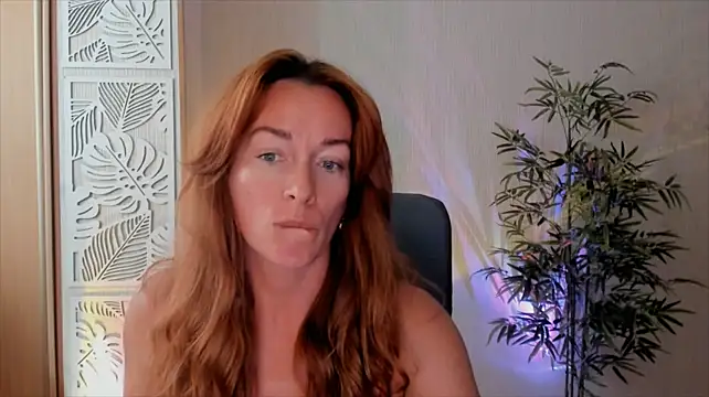 צ'אט XXX בשידור חי של RebeccaMartinez