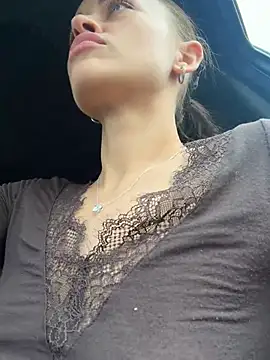 AngelinaTeller Chat XXX in diretta