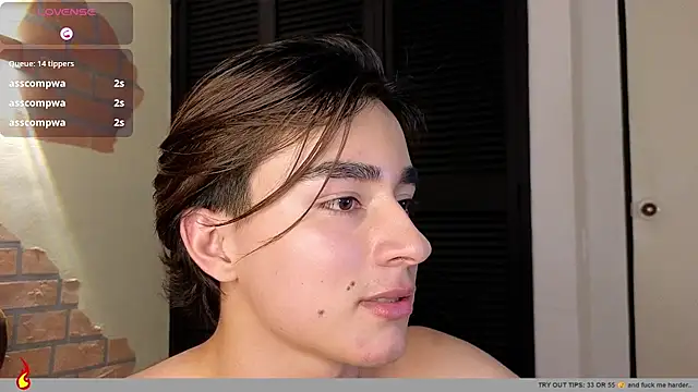 Chat XXX en directo de Connorr_01