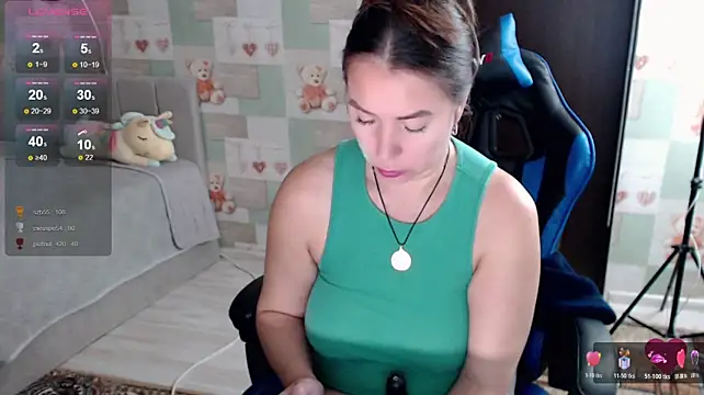 Korolek12's Live XXX Chat
