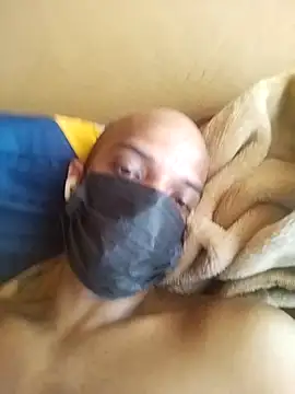 Czat XXX na żywo – Virgineguy123