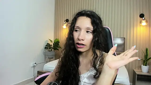 دردشة valeryn__rosse الجنسية المباشرة