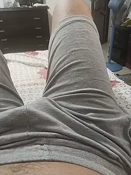 Popzbo Adlı Modelin Canlı XXX Sohbeti