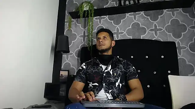 Chris_Dick23n Live XXX chat
