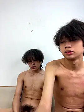 -OvO-'s Live XXX Chat