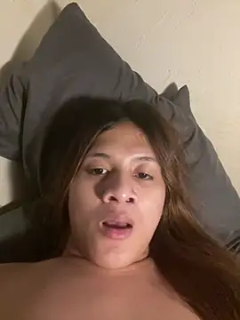 צ'אט XXX בשידור חי של tstrisha_talks