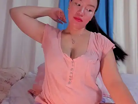 צ'אט XXX בשידור חי של MyHumps25