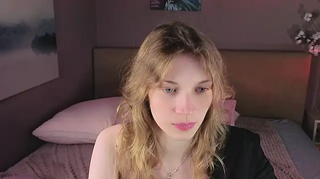 دردشة Emily_Cartex الجنسية المباشرة
