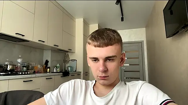 SoloFury Live XXX Chat