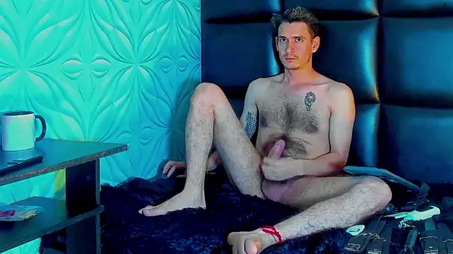 MikeSlav3 live XXX chat