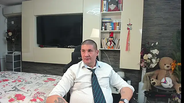 SpartacusDaddy48 Chat XXX live
