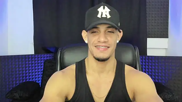 jhonnysnow17n Live XXX chat