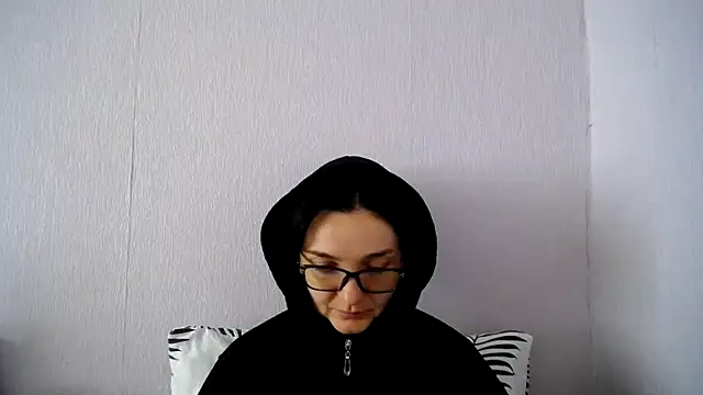 Shiny_gine's Live XXX Chat