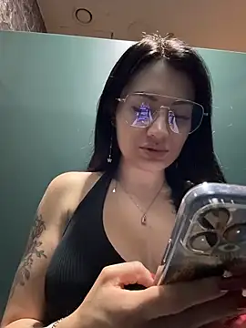 Wet__Bunny Chat XXX in diretta