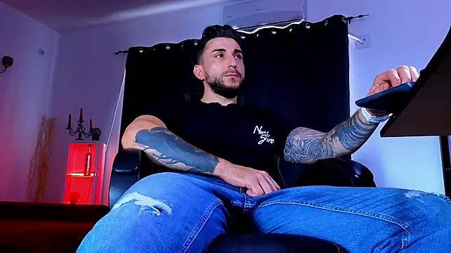 MightyAaron66 Chat XXX live