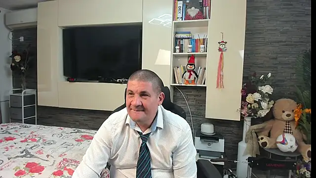 Chat XXX en directo de SpartacusDaddy48