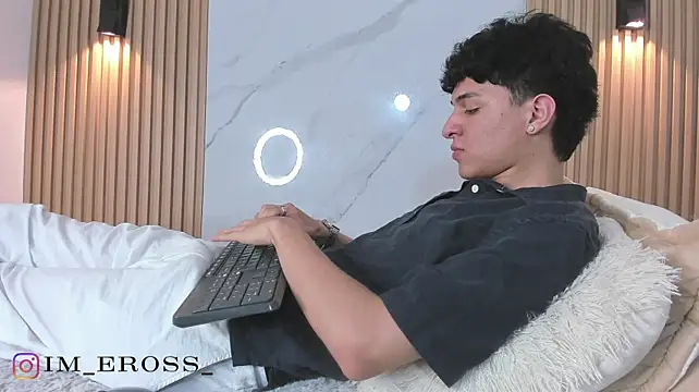 IM_EROSS live XXX chat