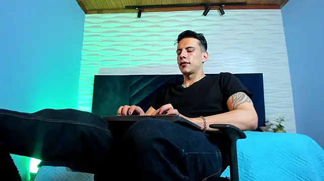 Dustin_Sonne live XXX chat
