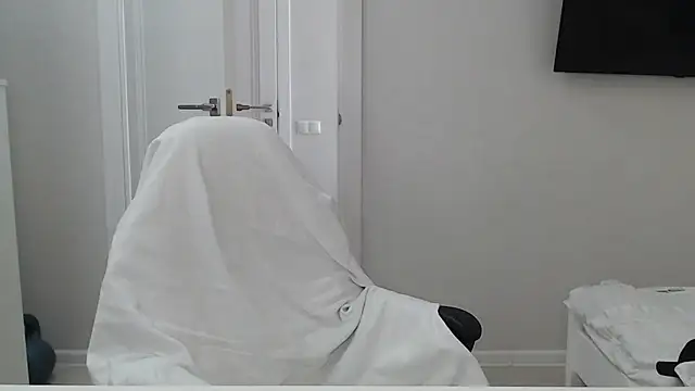 XXX chat uživo modela maxi_foxxx
