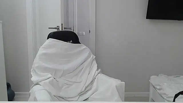 Czat XXX na żywo – maxi_foxxx