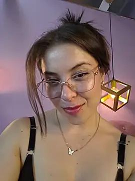 Emmasweet_Val's Live XXX Chat
