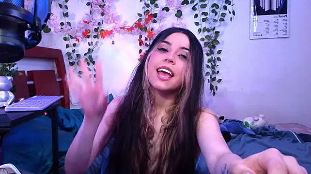 XXX chat uživo modela Kittyuwu_