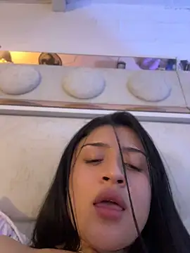 lucianaroy Chat XXX in diretta